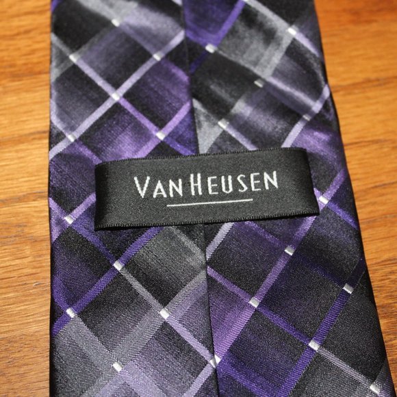 Van Heusen Other - Van Heusen Tie